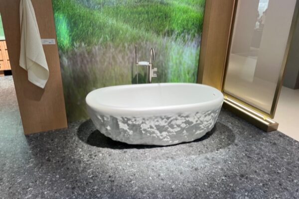 CAEDEE39-02B8-409E-96DC-11F88632F550_1_105_c